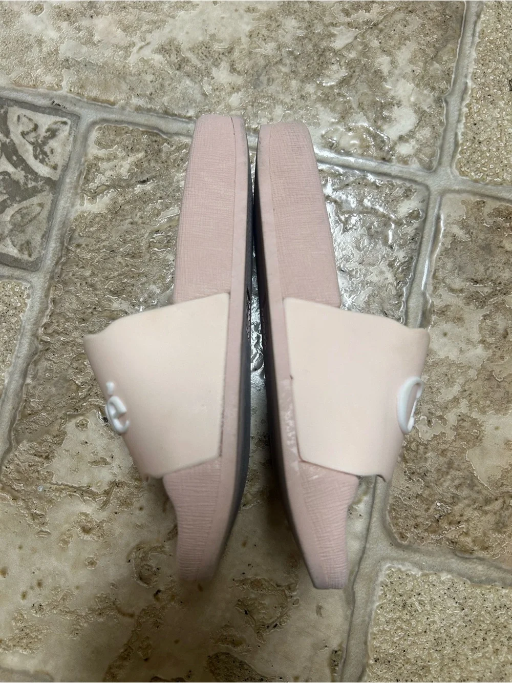 Chloe Scalloped Slides